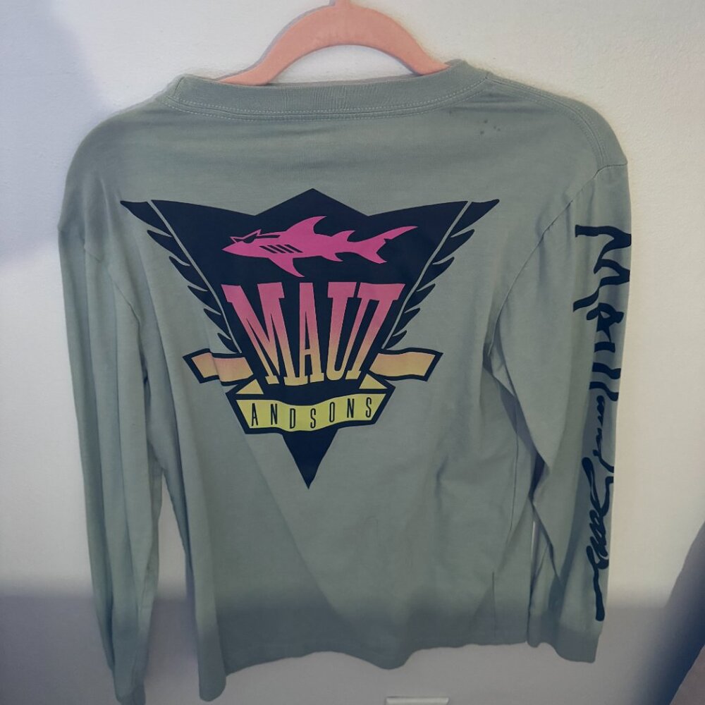 Maui & Sons long sleeve shirt